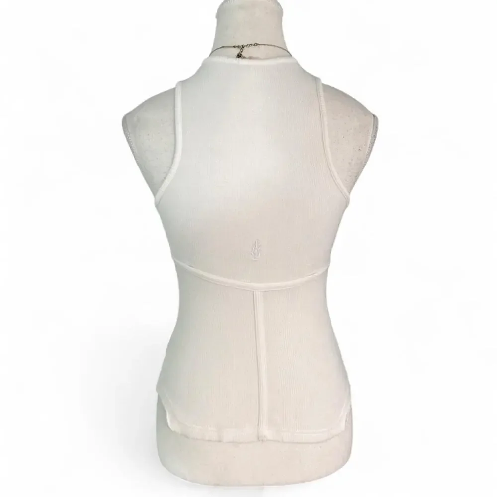 Free People Fitted Cotton White Contour Tank Top Size Extra Small Cute Summer